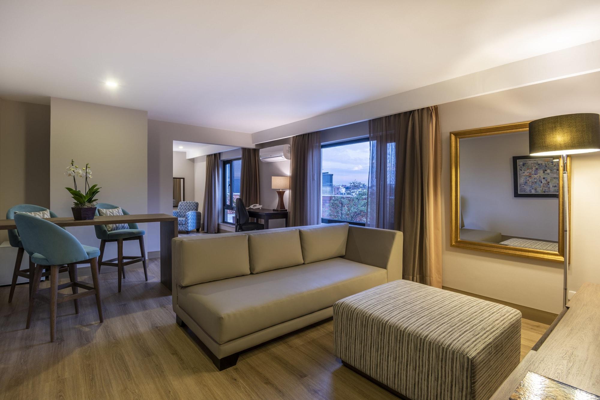 Hotel Morrison Zona Rosa Богота Екстериор снимка